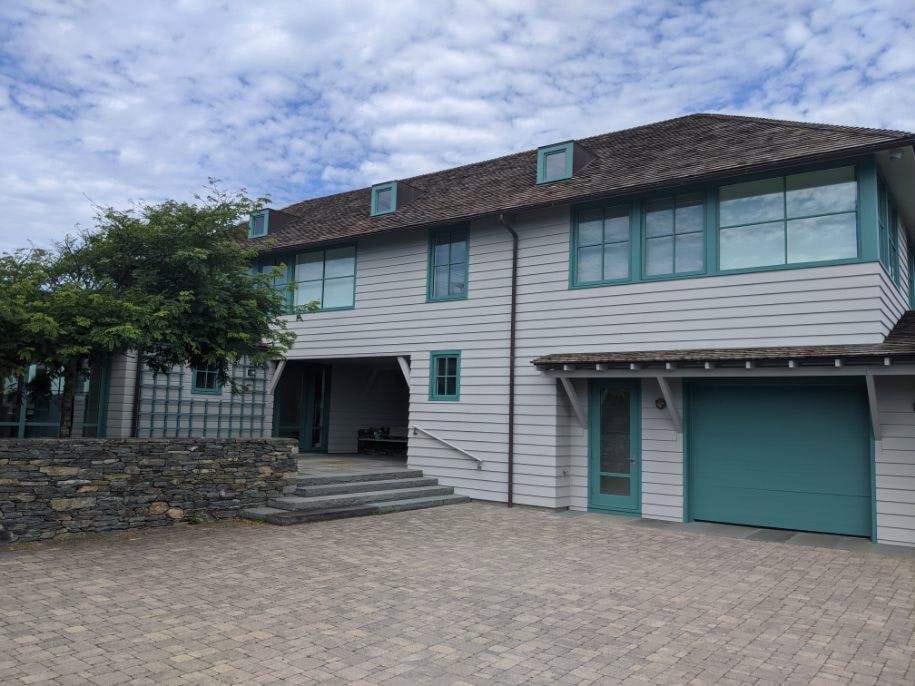 exterior-house-painting-rhode-island-scaled